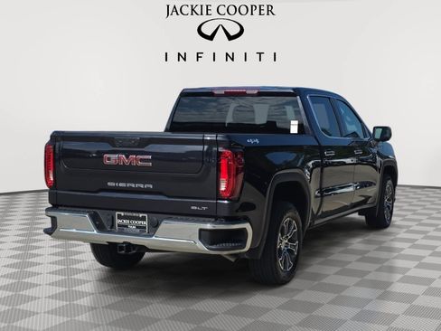 Used 2025 GMC Sierra 1500 SLT AWD/4WD image 5