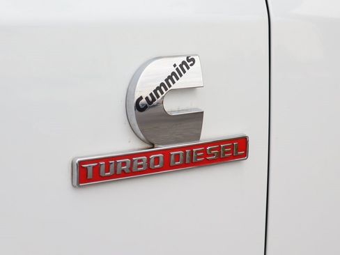 Used 2022 RAM 2500 Laramie image 54