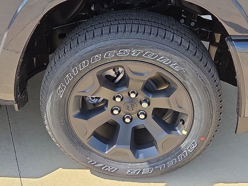 New 2026 RAM 1500 Big Horn AWD/4WD image 7