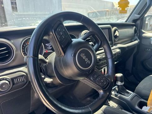 Used 2022 Jeep Wrangler Sport AWD/4WD image 10