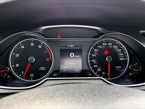 Used 2013 Audi A4 2.0T Premium image 25