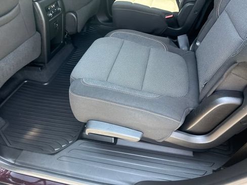 Used 2018 Chevrolet Traverse LT AWD/4WD image 17