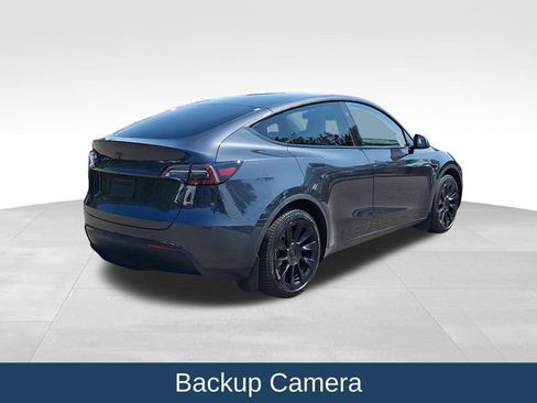 Used 2024 Tesla Model Y Long Range AWD/4WD image 7