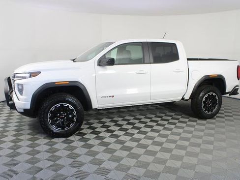 New 2026 GMC Canyon AT4 w/ Off-Road Front Bumper Package AWD/4WD image 2