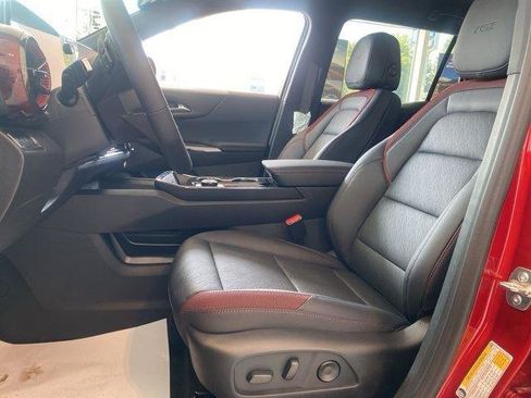 New 2025 Chevrolet Equinox RS w/ Safety and Technology Package FWD image 8