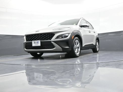 Certified 2022 Hyundai Kona SEL w/ Convenience Package AWD/4WD image 27