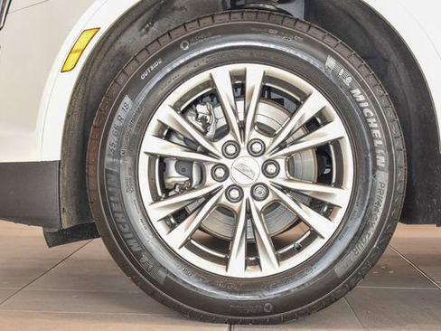 Used 2023 Cadillac XT5 Premium Luxury image 9