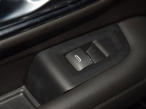 Used 2023 Chevrolet Tahoe High Country image 46