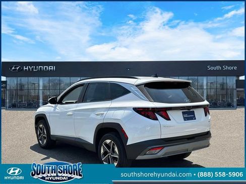 Certified 2025 Hyundai Tucson SEL AWD/4WD image 8