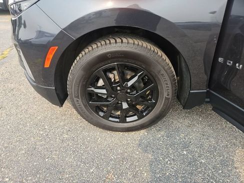 Used 2022 Chevrolet Equinox LT FWD image 26