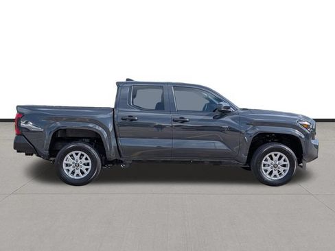 Used 2025 Toyota Tacoma SR RWD image 4