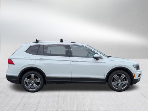 Used 2019 Volkswagen Tiguan SEL Premium w/ 3rd Row Seat Package AWD/4WD image 8