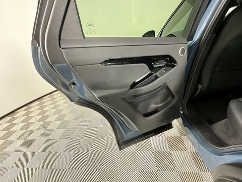 Used 2026 Land Rover Range Rover Evoque S image 27