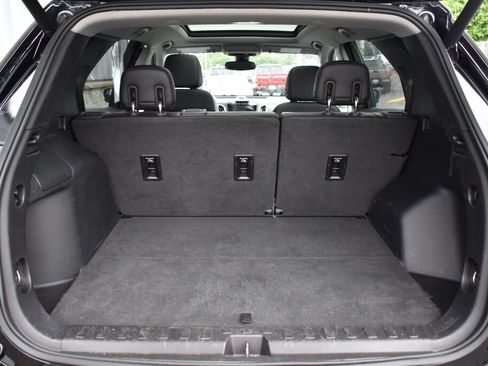 Used 2018 Chevrolet Equinox Premier AWD/4WD image 21