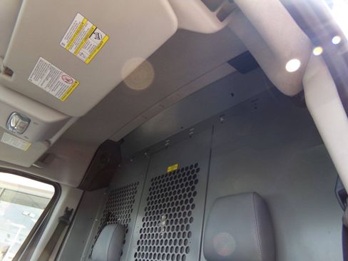 Used 2016 Ford Transit 250 130 Medium Roof RWD image 9