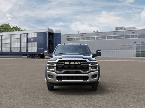 New 2026 RAM 4500 Tradesman w/ Chrome Appearance Group AWD/4WD image 6