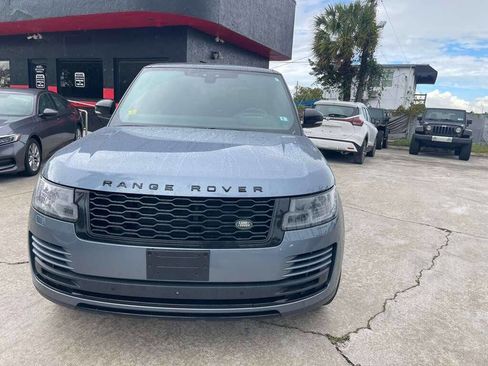 Used 2018 Land Rover Range Rover Supercharged image 3