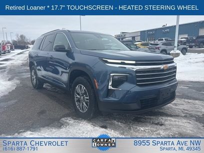 Used 2025 Chevrolet Traverse LT
