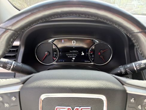 Used 2021 GMC Acadia SLT w/ Technology Package image 38