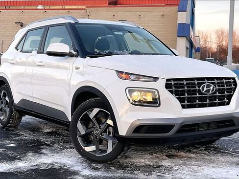 New 2026 Hyundai Venue SEL image 1