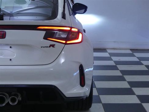 Used 2025 Honda Civic Type R image 34