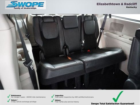 Used 2019 Dodge Grand Caravan SXT image 11