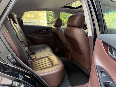Used 2017 INFINITI QX50 AWD w/ Technology Package image 22