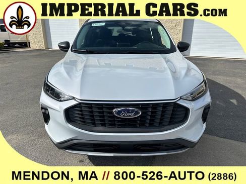 New 2025 Ford Escape Active w/ Cold Weather Package image 4