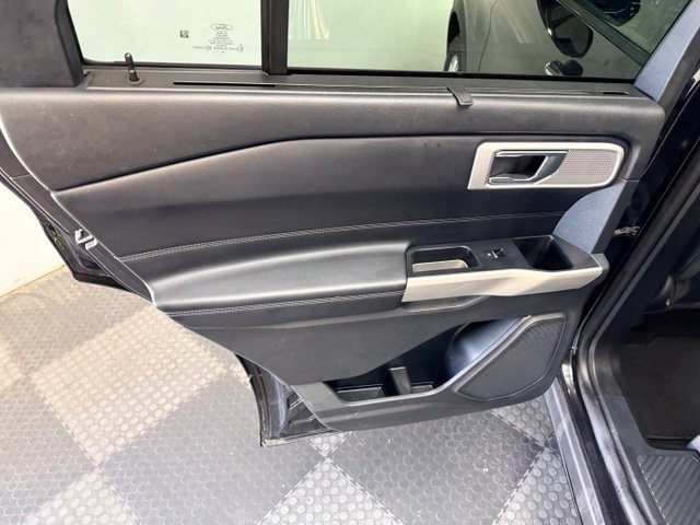 Used 2021 Ford Explorer Limited w/ Hybrid Equipment Group 310A AWD/4WD image 36