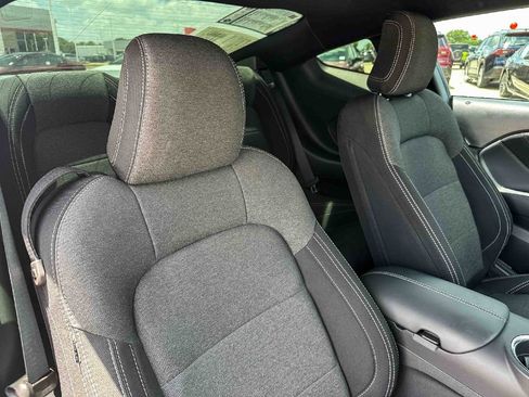 Used 2025 Ford Mustang GT RWD image 19