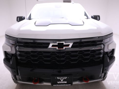 New 2026 Chevrolet Silverado 1500 ZR2 image 8