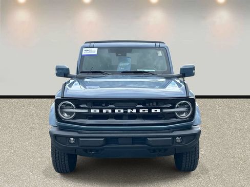 Certified 2025 Ford Bronco Outer Banks AWD/4WD image 2