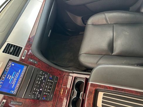 Used 2013 Cadillac Escalade EXT Premium AWD/4WD image 21