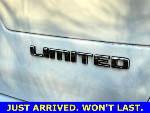 Used 2022 Jeep Grand Cherokee L Limited image 7