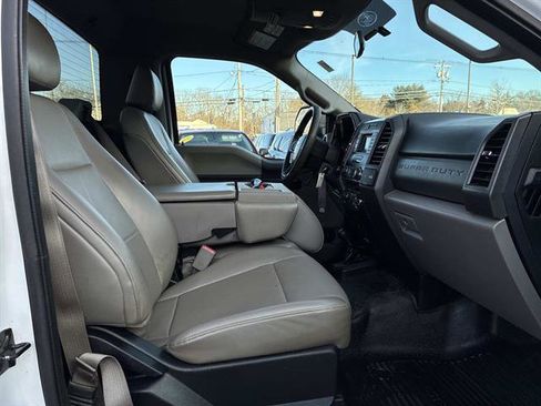 Used 2017 Ford F250 XL w/ Power Equipment Group image 9