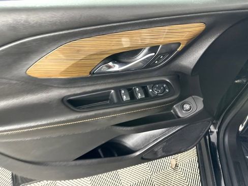 Used 2020 GMC Terrain SLE w/ Driver Convenience Package image 21