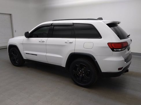 Used 2021 Jeep Grand Cherokee Freedom Edition RWD image 3