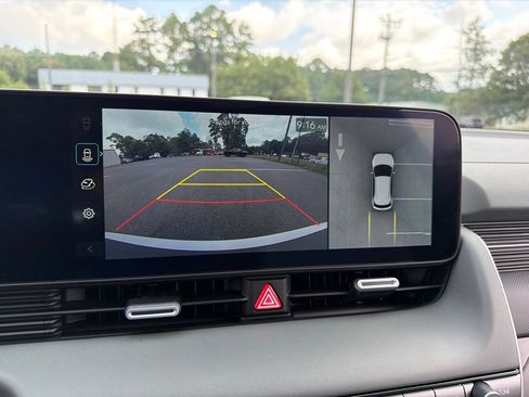 Certified 2025 Hyundai Ioniq 5 Limited AWD/4WD image 11