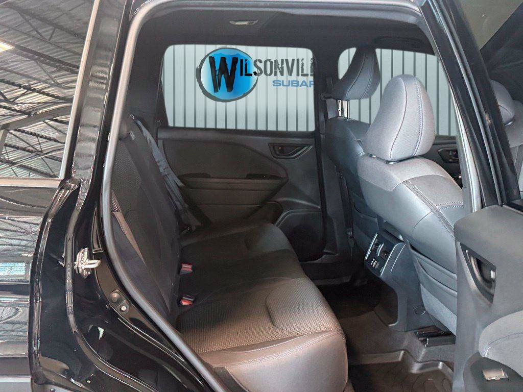 Used 2025 Subaru Forester Premium AWD/4WD image 7