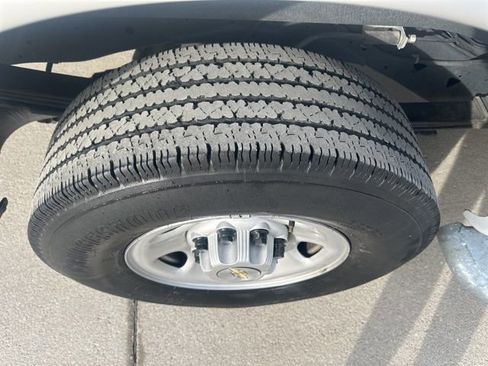 Used 2024 Chevrolet Express 2500 w/ Driver Convenience Package image 13