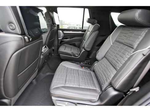 New 2026 Cadillac Escalade Platinum Sport w/ LPO, ONYX Package image 7