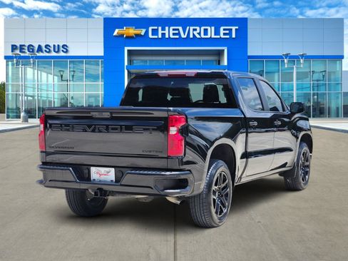 Used 2024 Chevrolet Silverado 1500 Custom w/ LPO, Dark Essentials Package RWD image 4