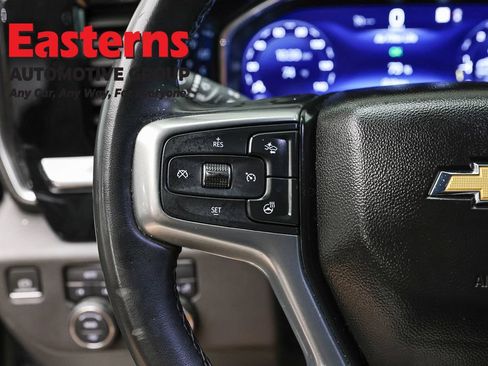 Used 2023 Chevrolet Silverado 1500 LT AWD/4WD image 15