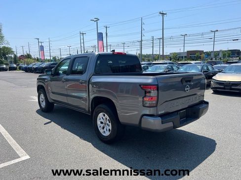 Used 2024 Nissan Frontier SV AWD/4WD image 5