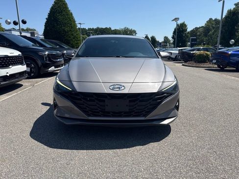 Used 2021 Hyundai Elantra Blue FWD image 6