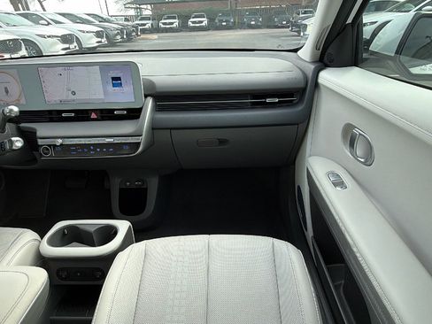 Used 2023 Hyundai Ioniq 5 SEL image 34