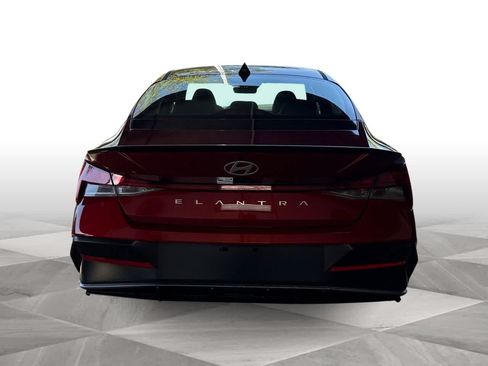 New 2026 Hyundai Elantra SEL Sport FWD image 7