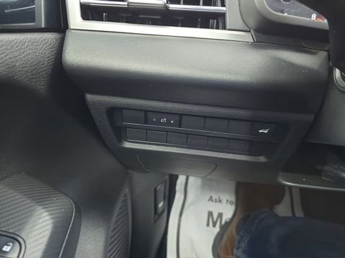 Used 2022 Mitsubishi Outlander SE image 20