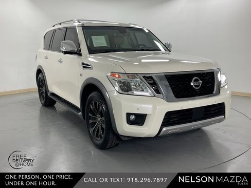 Used 2017 Nissan Armada Platinum w/ Interior Lighting Package image 4