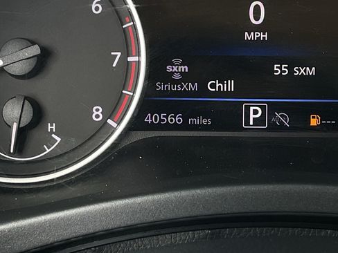 Used 2025 Nissan Sentra SV FWD image 31